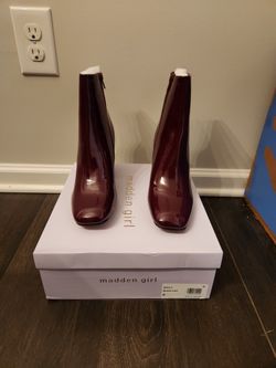NWT Madden Girl Women Boots