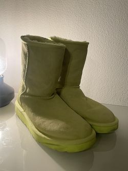 UGG Classic Short 2 Sunny Lime Boot