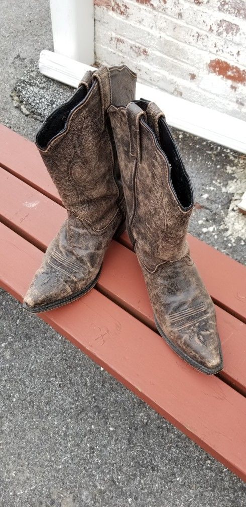 Genuine Women's Cowboy Boots