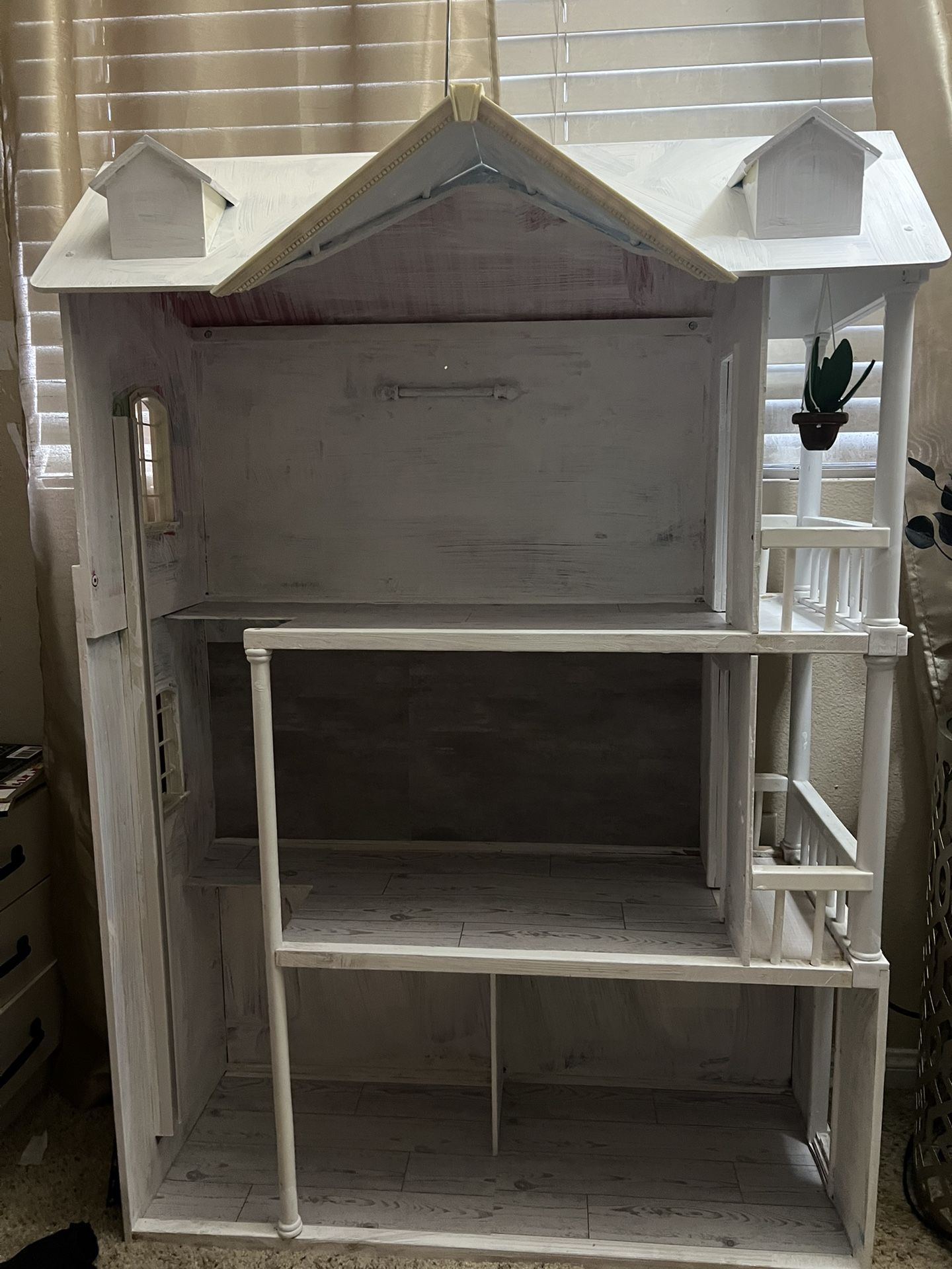 Large Dollhouse