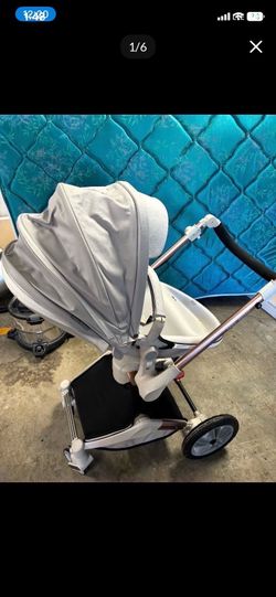 LOW PRICE MOVING- $1100 RETAIL HOT MOM UNISEX STROLLER