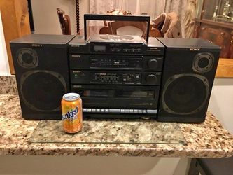 Vintage 1990 / 36 Year Old Ghetto Blaster Boombox