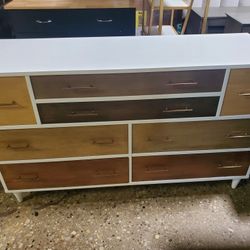 White and Natural Finish 8-Drawer Dresser