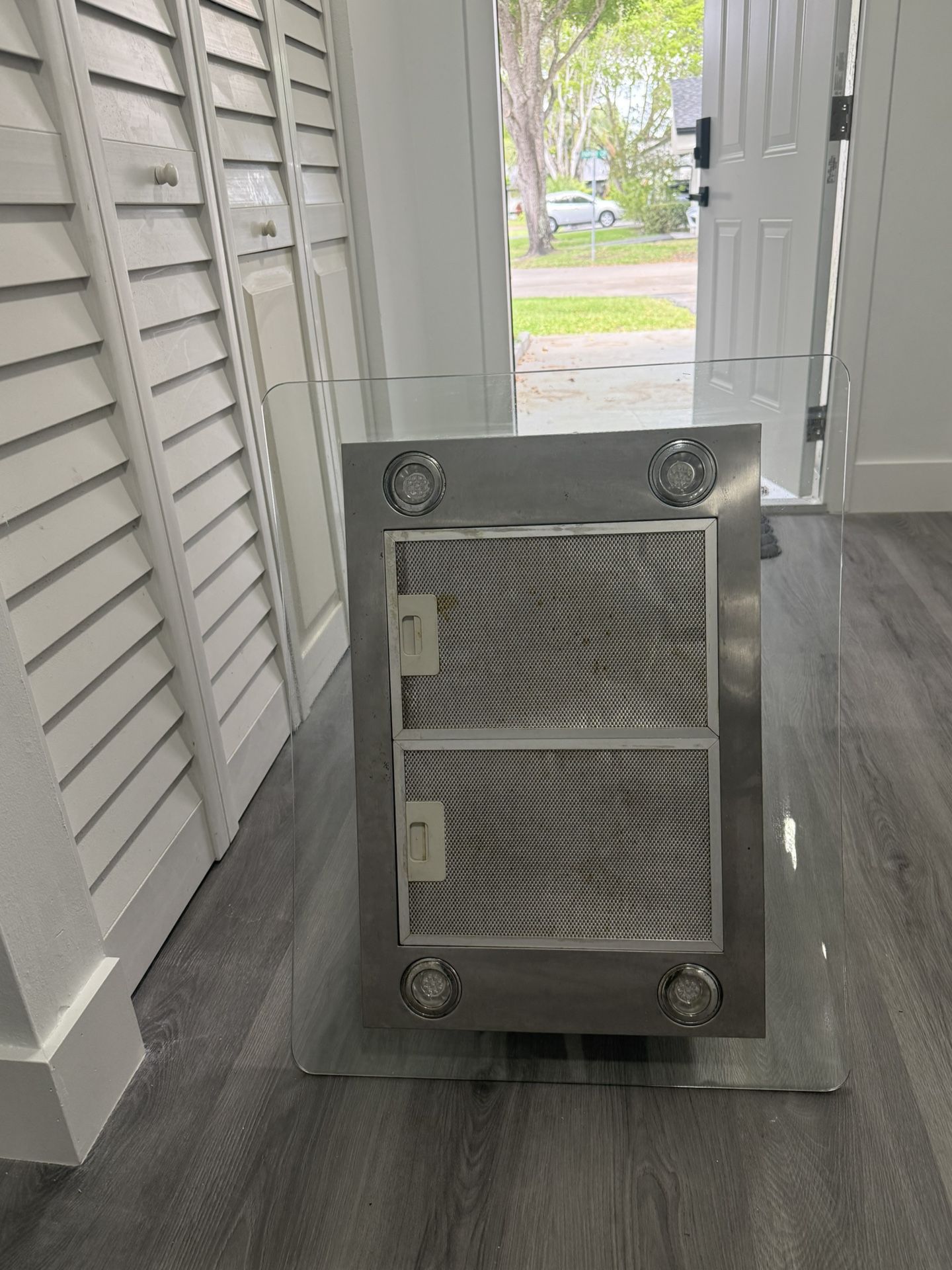 Kitchen Range Hood /Campana de cocina