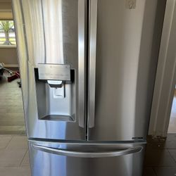 LG 26.2 Cu. Ft. French Door Smart Refrigerator With Dual Ice Maker