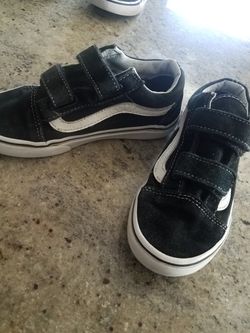 Size 2 youth vans