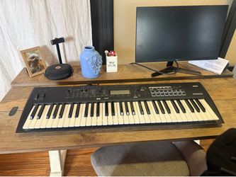 Korg Kross 61 Key workstation Keyboard