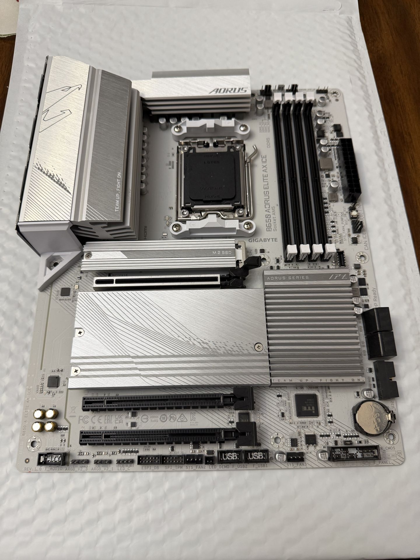 GIGABYTE B650 AORUS Elite AX ICE Gaming Motherboard, AM5