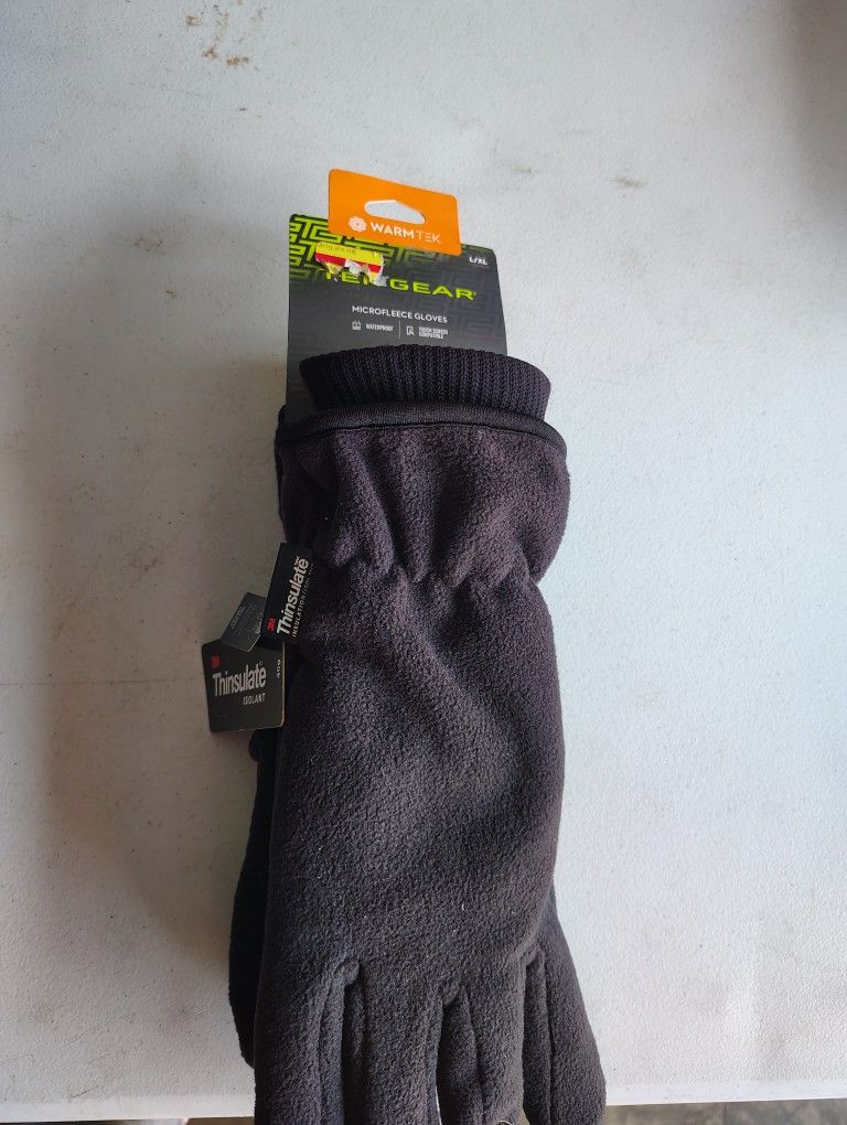 Men's Winter Glove Size Extra Large. Must Pick Up Northeast Philly Tacony
