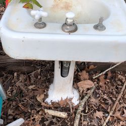 Antique Farmhouse Bathroom Sink