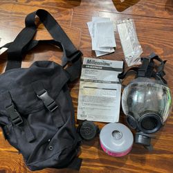 MSA Millennium Full Face Gas Mask CBRN Riot Control Small With Case & Extras