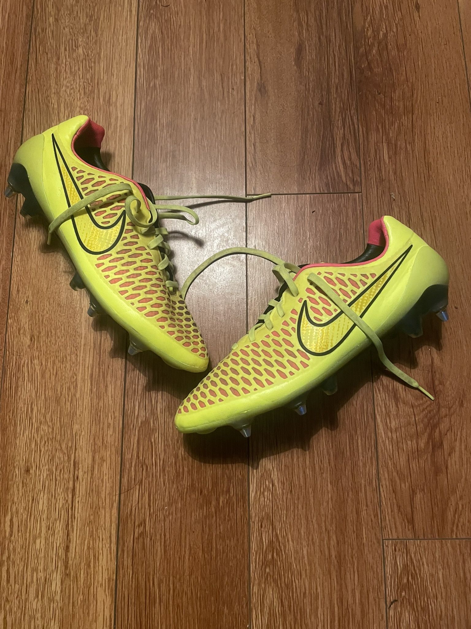 Nike Marista 