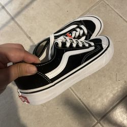 Vans Old Skool Sneakers 7.5 