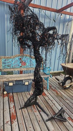 Halloween  Tree 