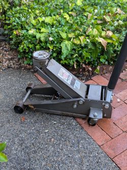 Pittsburgh HEAVY Duty 4Ton Floor Jack with Rapid Pump