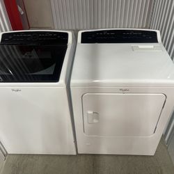 WHIRLPOOL WASHER AND STEAM GAS DRYER SET 