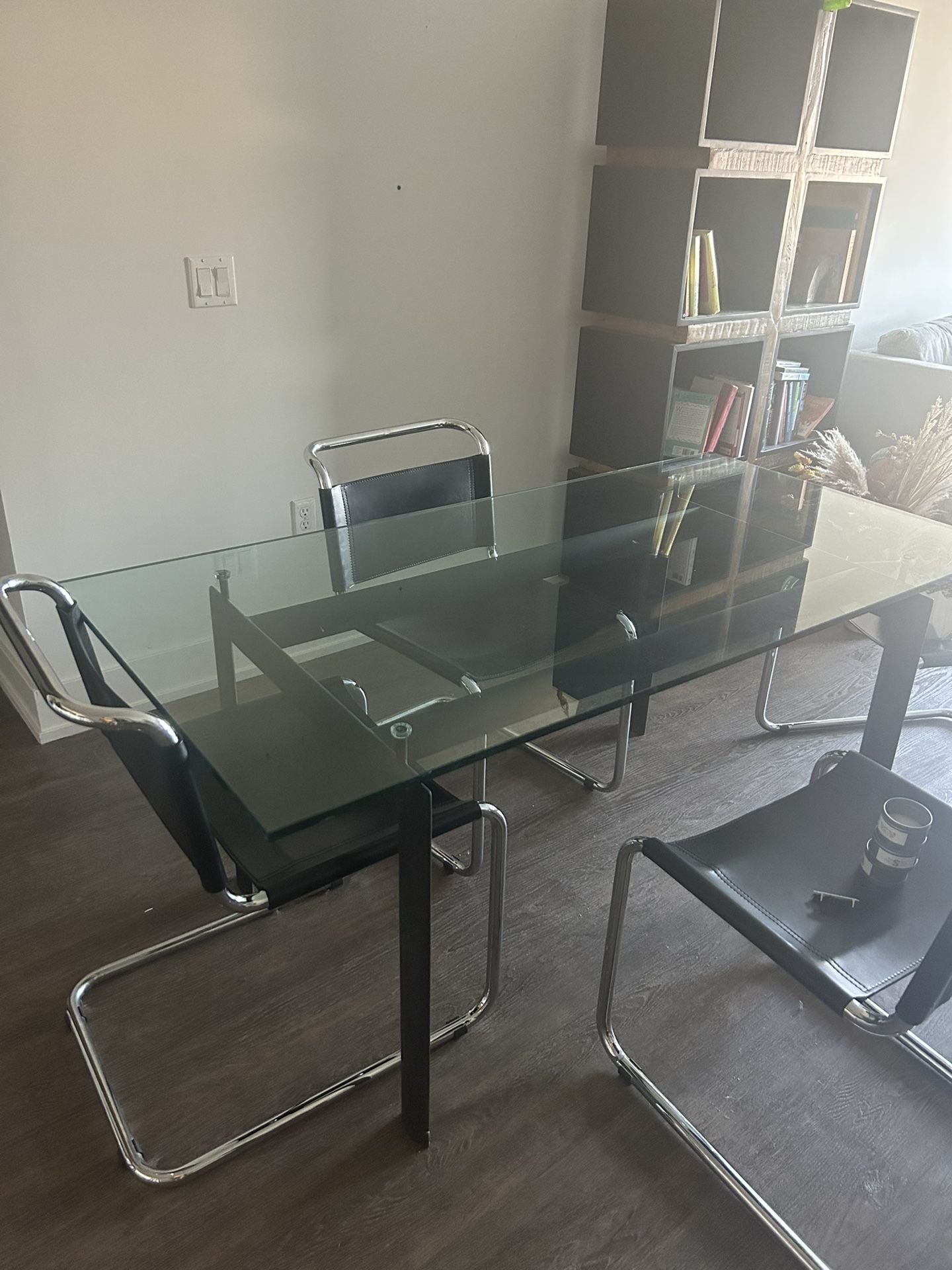 Glass table for Sale in Los Angeles, CA OfferUp