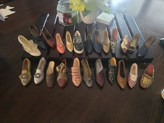 Lot of 24 Vintage Miniature Shoes