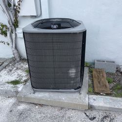 Grand Aire 5 Ton AC Unit Few Months Old With Minor Damage Best Offer