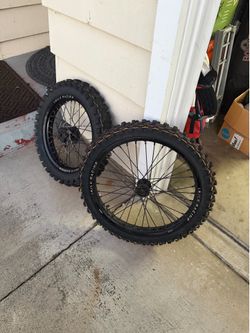 Milk racing 19/16 dirt set (am negotiable)