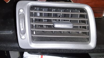Civic air vent