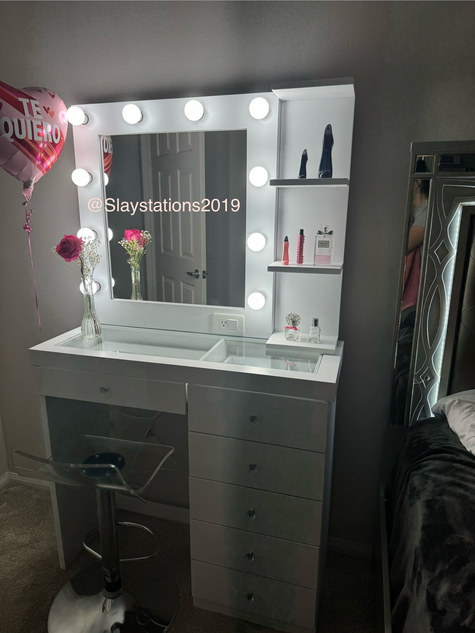 Makeup Vanity