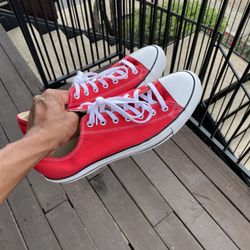 Red Chuck Taylor Converse Vintage Classic 