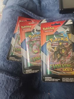 Evolving  Skies Pack