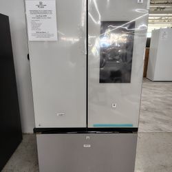 $2999(MSRP$3899) Samsung Bespoke French 3 Door Refrigerator With Gallon Bins and Family Hub