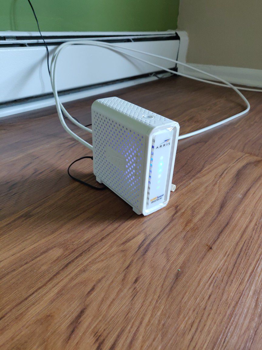 Arris modem and wifi router