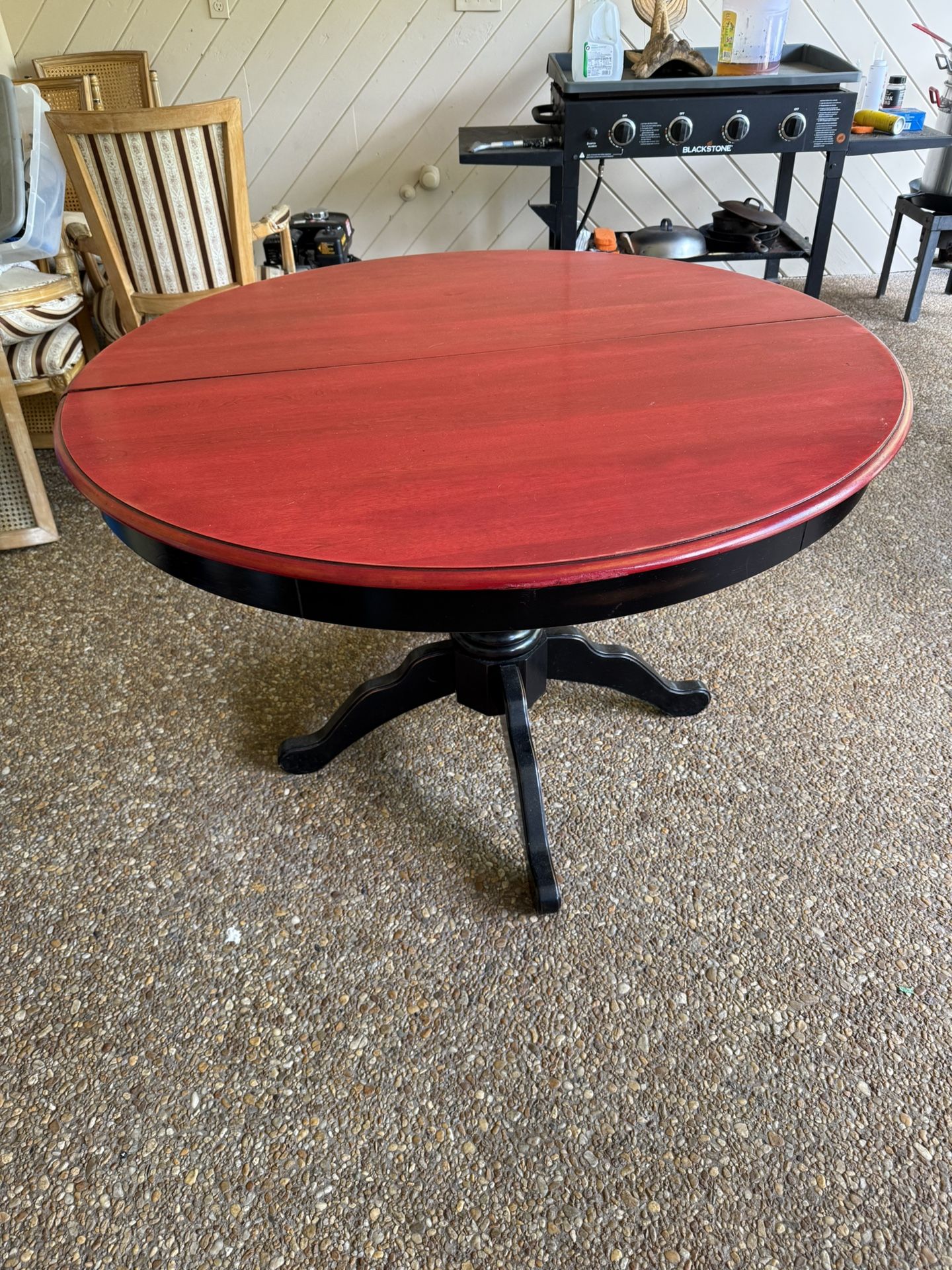 Unique Round Dining/table Newly Painted