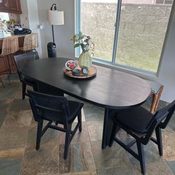 Dining table and 4 chairs