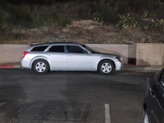 2005 Dodge Magnum