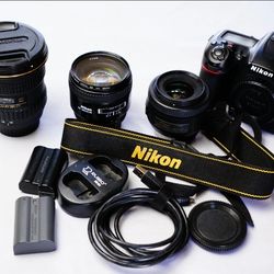Nikon D7500 Bundle - 3 quality lenses (35mm, 85mm and wide angle zoom)