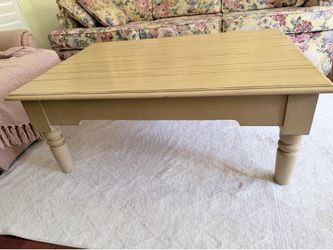 Solid Wood Farmhouse Coffee Table | Distressed Cream Finish | Excellent Condition