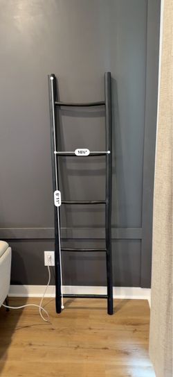 Black Decorative Blanket Ladder