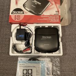 *VINTAGE Sony Discman D-131 Portable Compact Disc Player BNIB!
