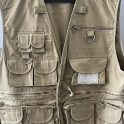New With Tags Fishing Utility Vest $15