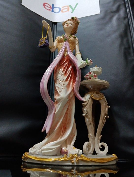 Porcelain Statue, Elegant Woman Holding Handbag 👜 In Excellent Condition