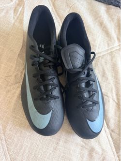 Nike Mercurial Vapor 16 Club Turf Low-Top Soccer Shoes  6.5 US $40