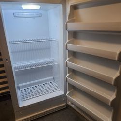 Freezer Frigidaire Upright