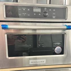 New KitchenAid - 1.4 Cu. Ft. Built-In Microwave - Stainless Steel 