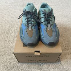 Adidas Yeezy Boost 700 ‘Faded Azure’