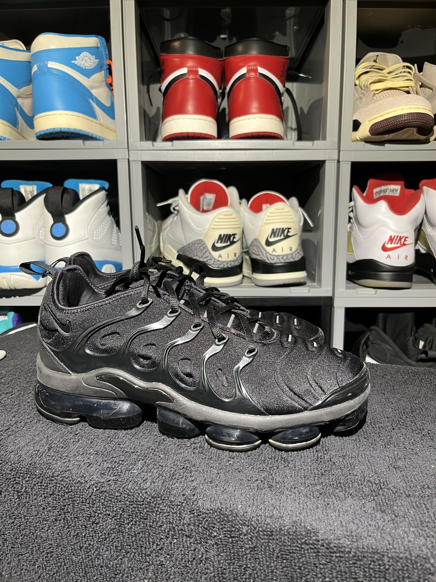 Nike Vapormax Plus - Black- Og None- Clean