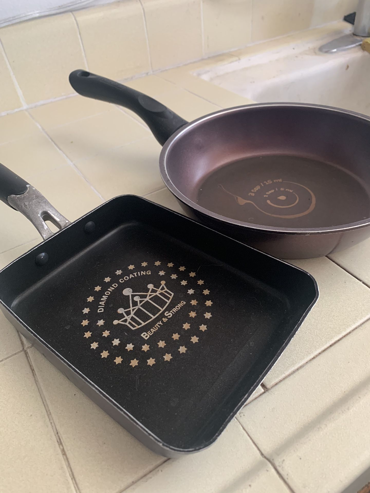 (2) Small Frying Skillets Perfect For Individual Omelettes And Sandwiches