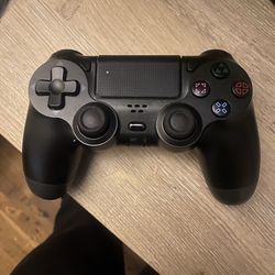 PS4 controller