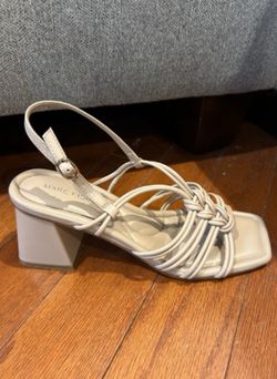 NEW Marc Fisher Strappy Block Heel Sandals — Size 9M — Nude/Beige