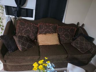 Beautiful Dark Brown Sofa – Excellent Condition –