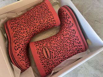 Havaiana’s girl pink animal prints rain boots 11C