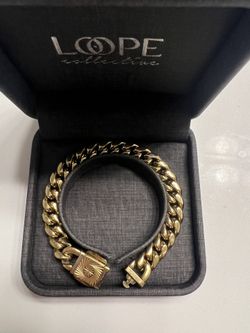Cuban bracelet box included